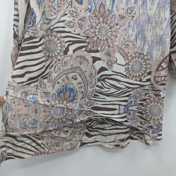 CHICO'S Roll Tab Top - Picture 4 of 7